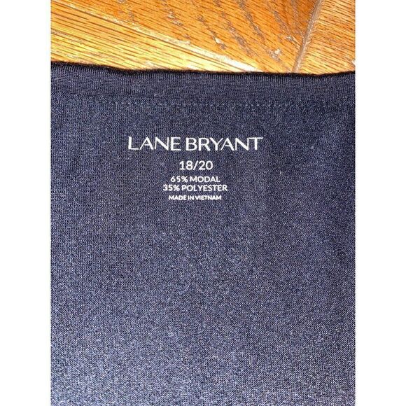 Lane Bryant Women's Basic Black short sleeve V-Neck Wrap Top Size 18/20 - Picture 7 of 8